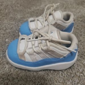 Nike Air Jordan 11 Retro Low UNC Carolina Blue 505836-106 Toddler Baby Size 5C